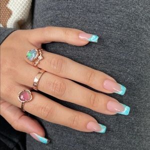 Meet your Posher, Mireya